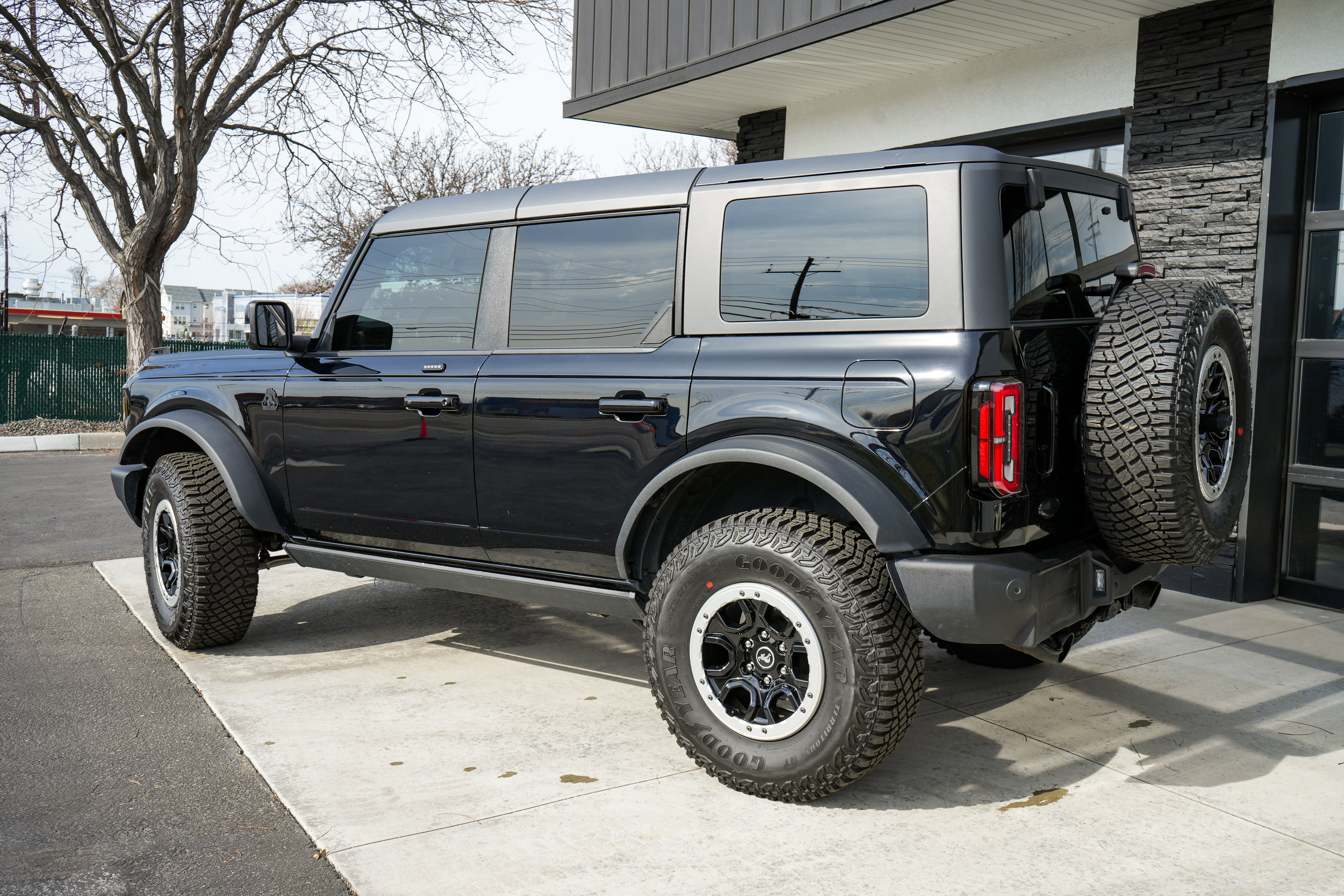 Used 2023 Ford Bronco Outer Banks w/ Sasquatch Package image 7