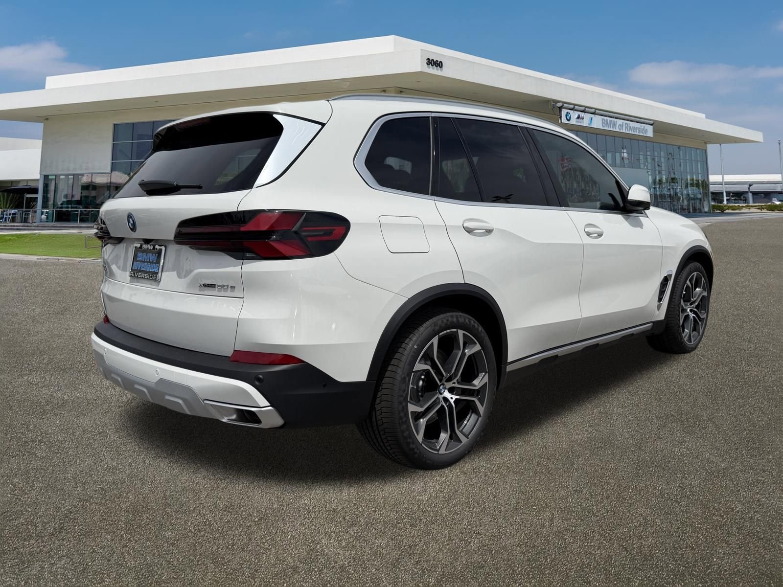 New 2026 BMW X5 xDrive50e AWD/4WD image 11