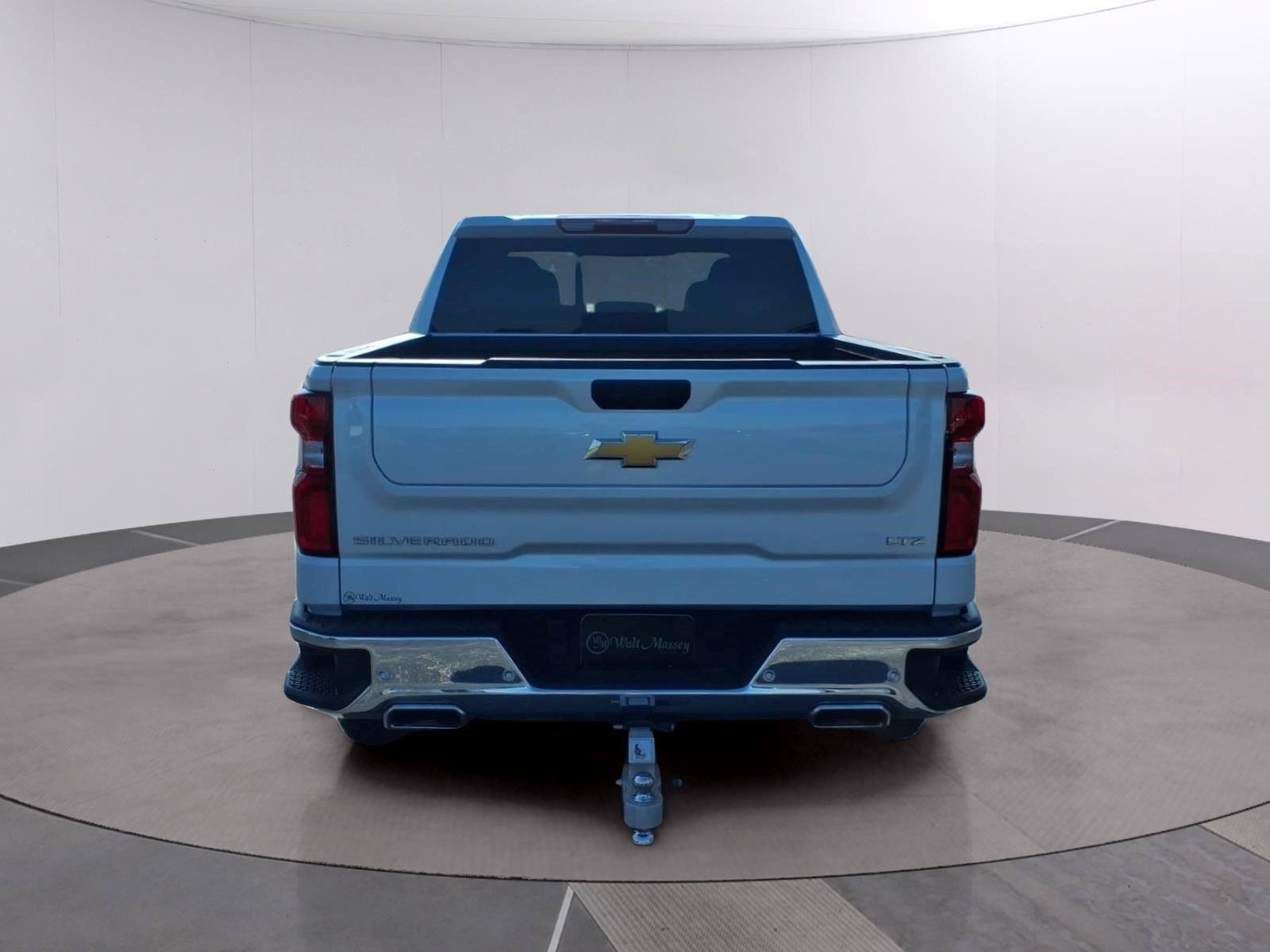 Used 2024 Chevrolet Silverado 1500 LTZ w/ LTZ Convenience Package II AWD/4WD image 4