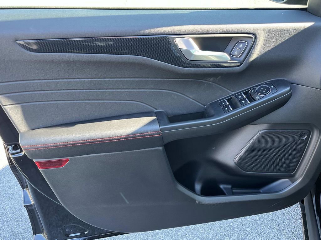 Used 2026 Ford Escape ST-Line Select w/ Equipment Group 401A image 24