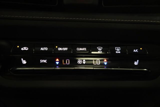 Used 2023 Buick Envision Essence w/ Sport Touring Package AWD/4WD image 26