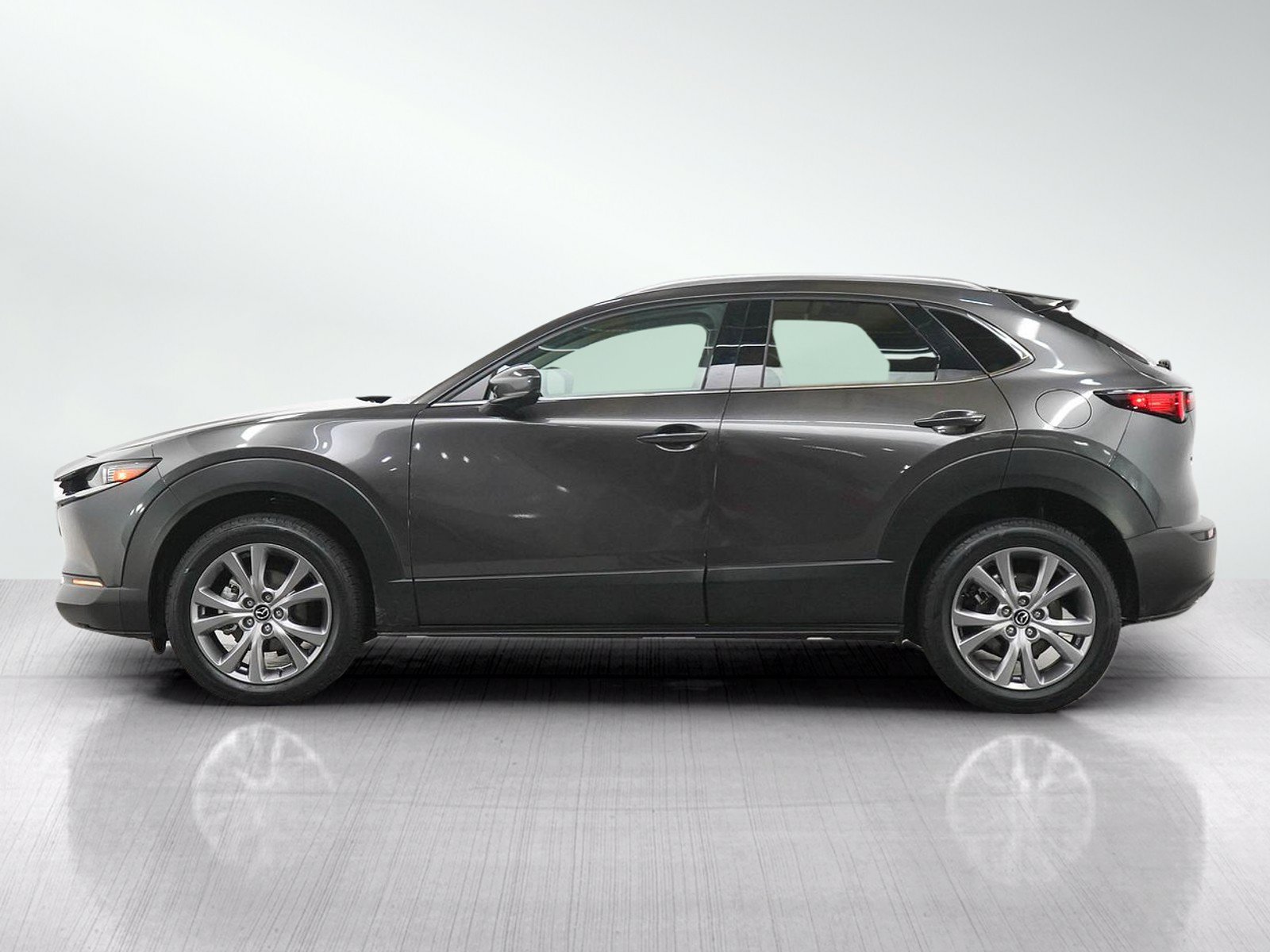 Used 2021 MAZDA CX-30 AWD 2.5 S w/ Premium Package image 2