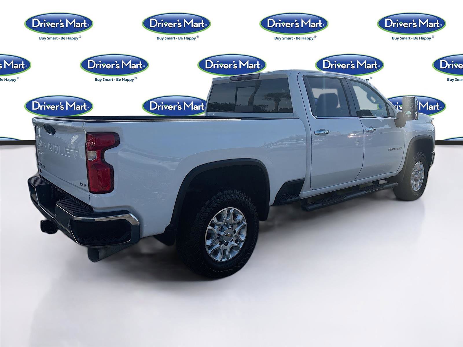 Used 2023 Chevrolet Silverado 2500 LTZ w/ LTZ Plus Package image 7