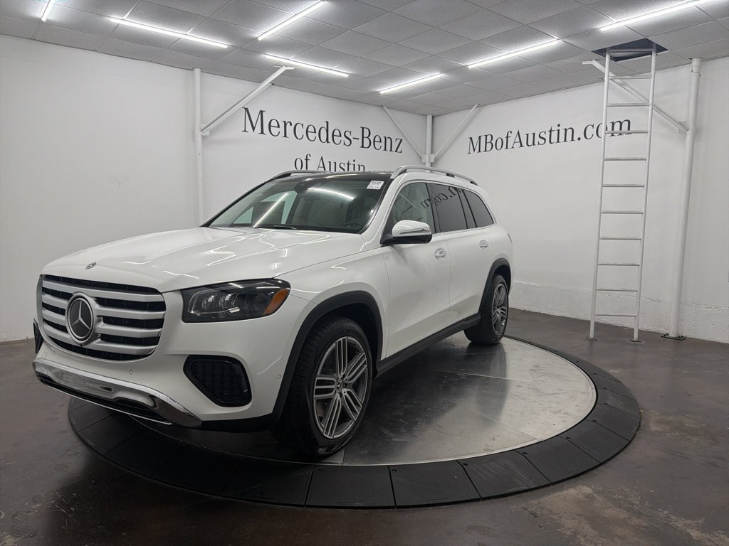 Used 2026 Mercedes-Benz GLS 450 4MATIC image 3