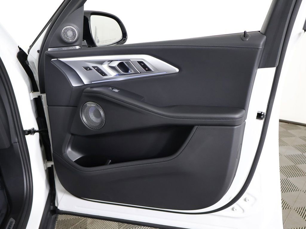 Used 2024 BMW XM image 28