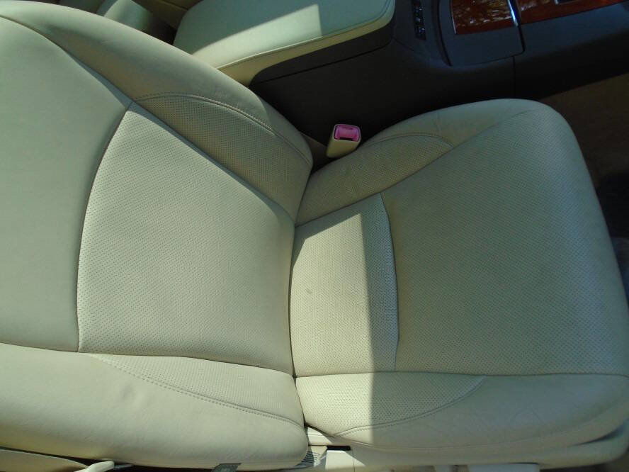 Used 2010 Lexus ES 350 image 24