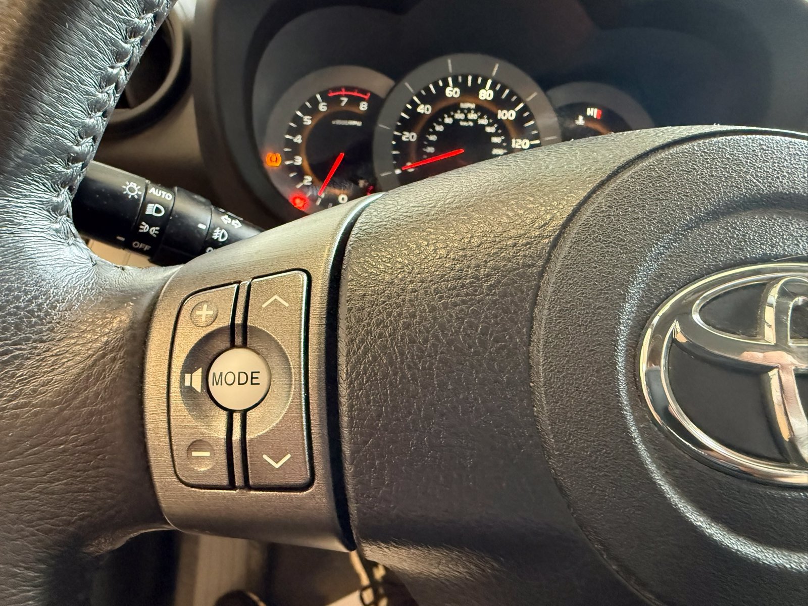 Used 2012 Toyota RAV4 Limited w/ Premium Plus Value Pkg AWD/4WD image 33