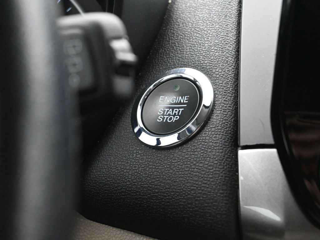 Used 2020 Ford EcoSport SE image 39