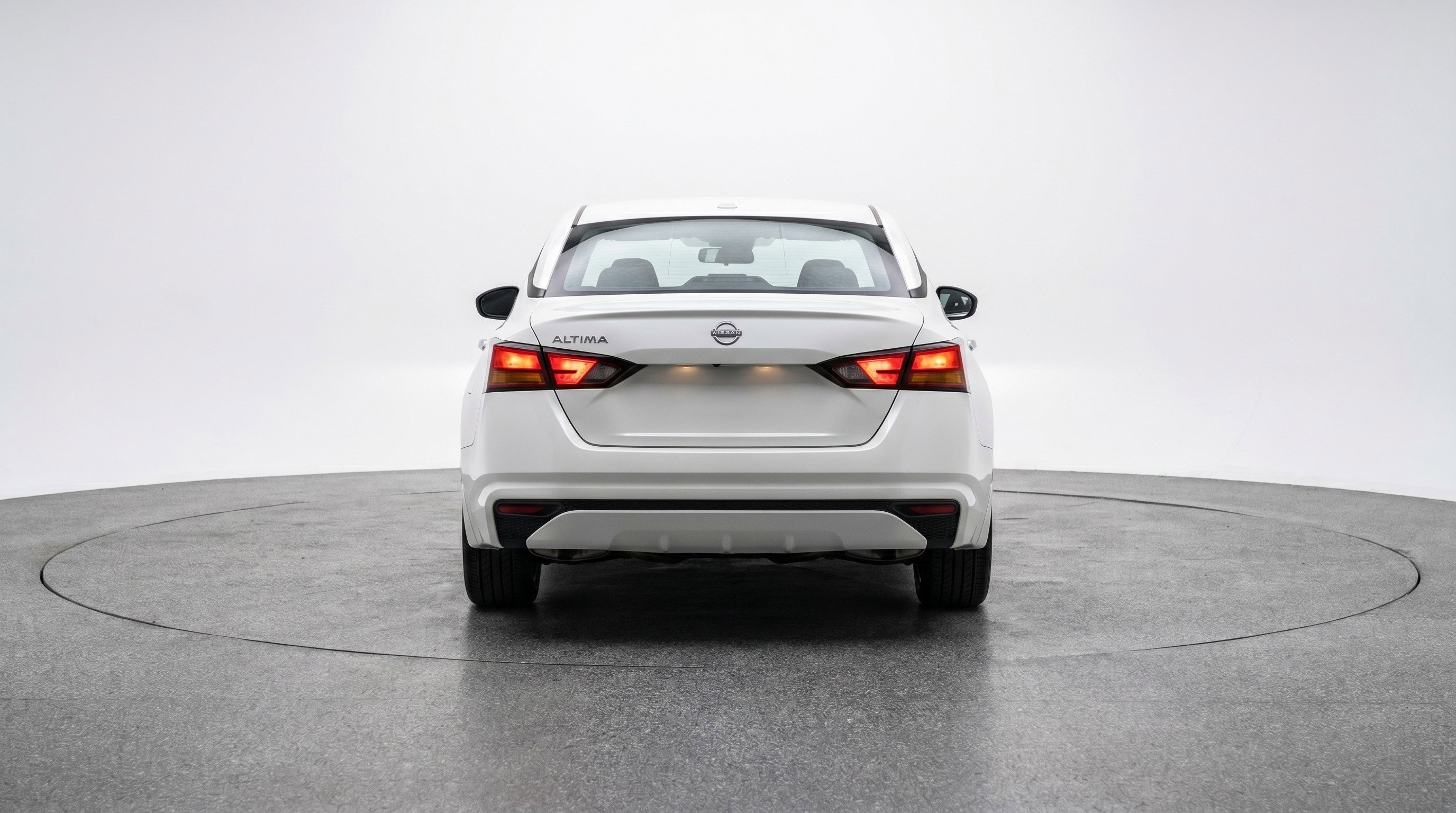 Used 2025 Nissan Altima 2.5 SV image 7