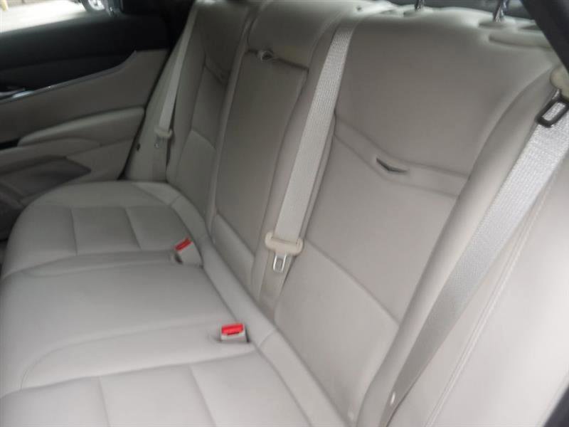Used 2013 Cadillac XTS image 32