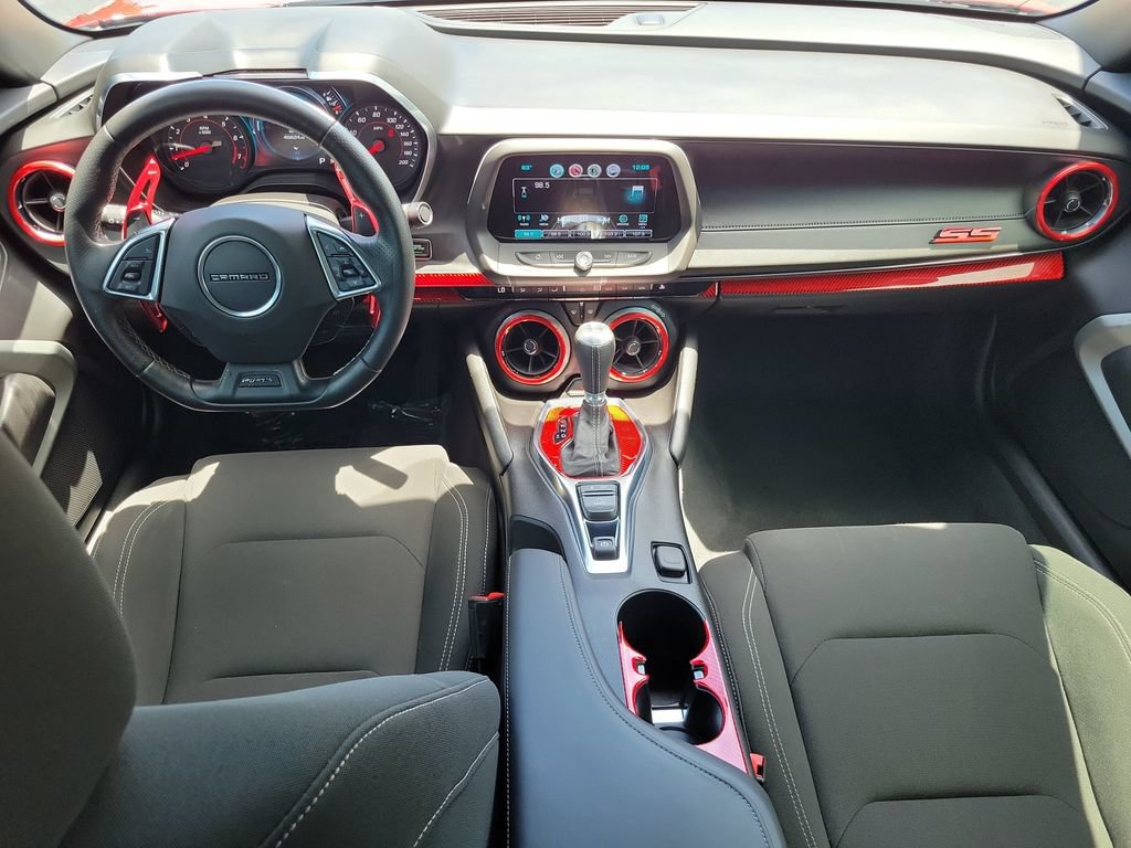 Used 2017 Chevrolet Camaro SS RWD image 18