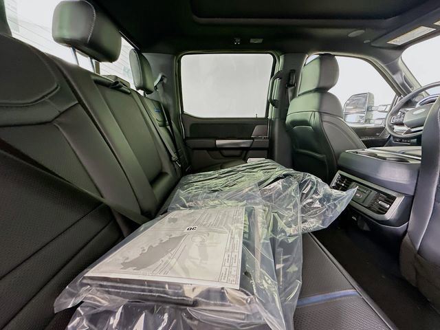 New 2026 Ford F450 Platinum w/ FX4 Off-Road Package image 28