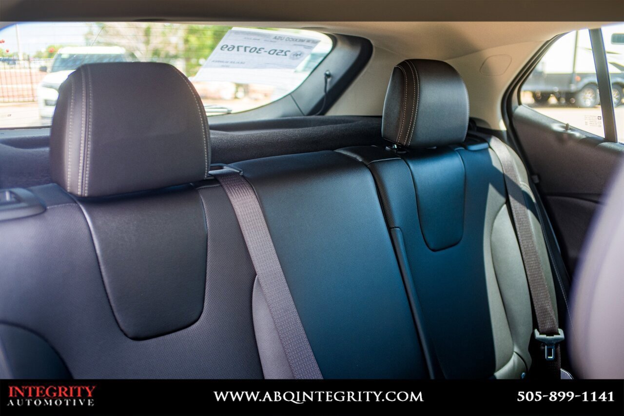 Used 2024 Buick Encore GX Sport Touring image 32