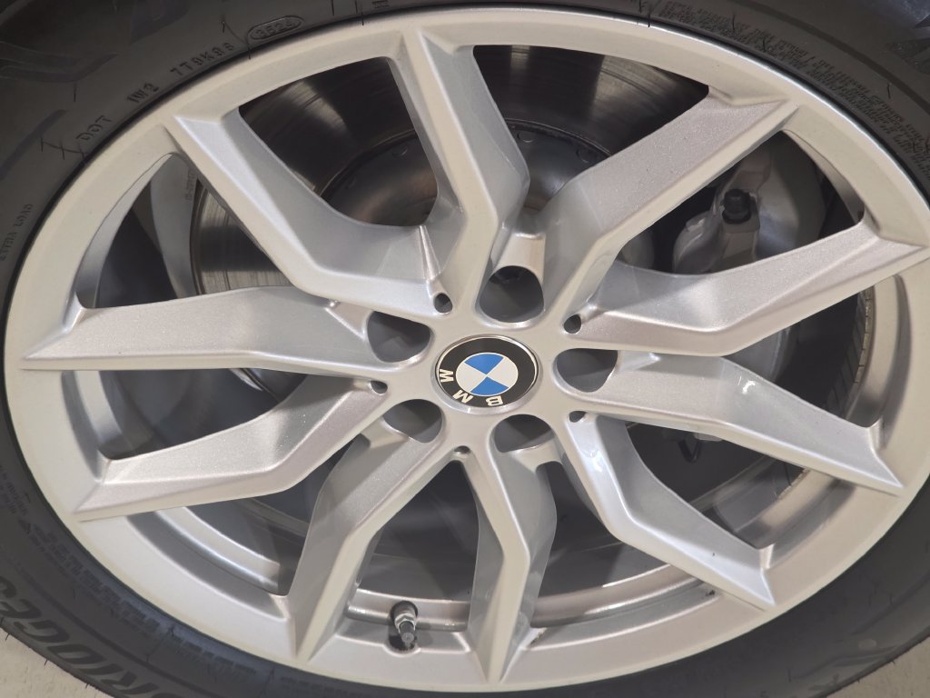 Used 2021 BMW X5 xDrive40i w/ Premium Package 2 AWD/4WD image 8