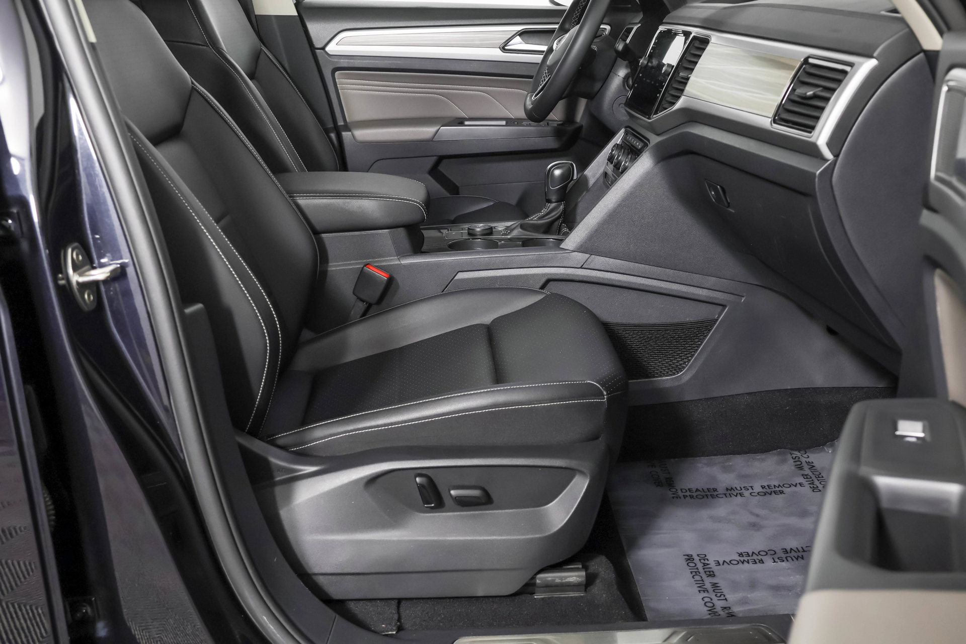 Certified 2023 Volkswagen Atlas SEL AWD/4WD image 48