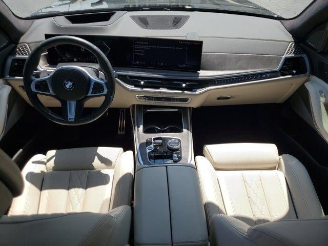 Used 2025 BMW X7 xDrive40i w/ M Sport Package AWD/4WD image 20