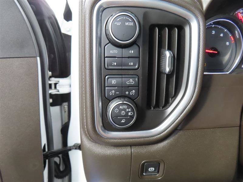 Used 2020 Chevrolet Silverado 2500 LTZ w/ Z71 Off-Road Package AWD/4WD image 14