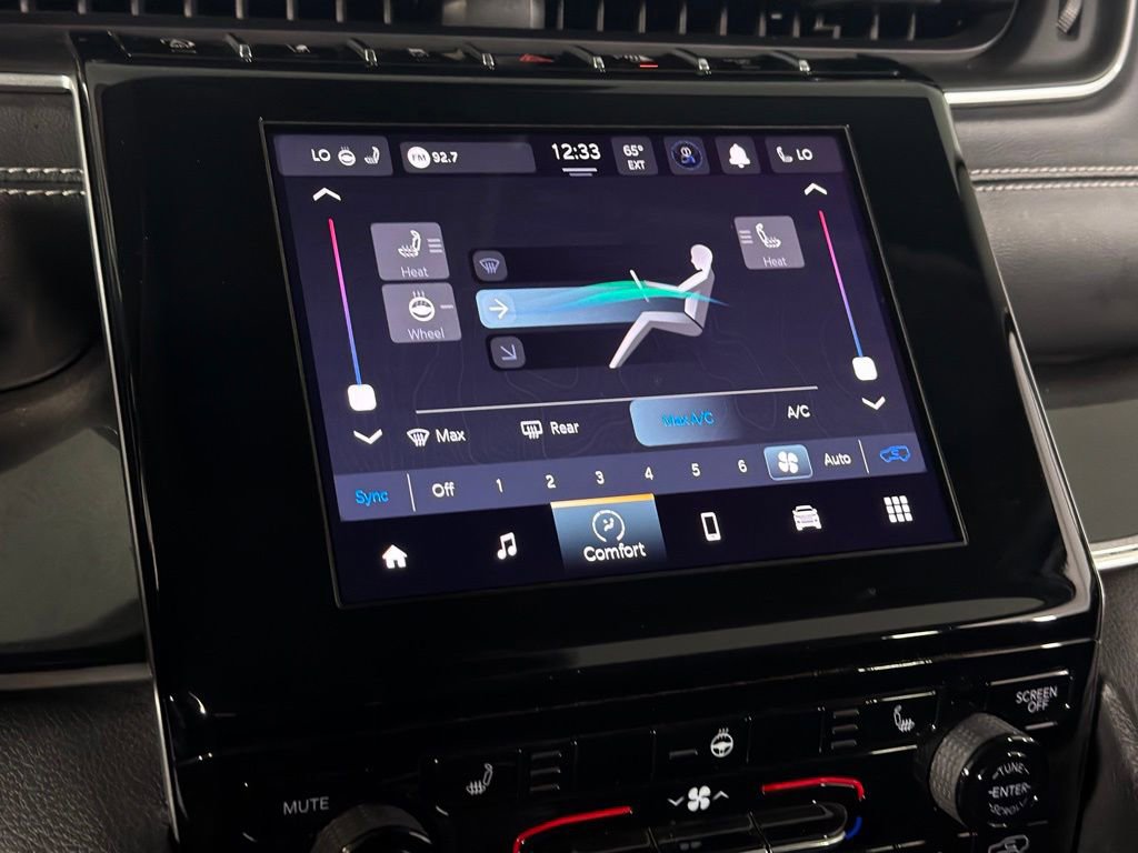 Certified 2023 Jeep Grand Cherokee Laredo w/ Luxury Tech Group I AWD/4WD image 18