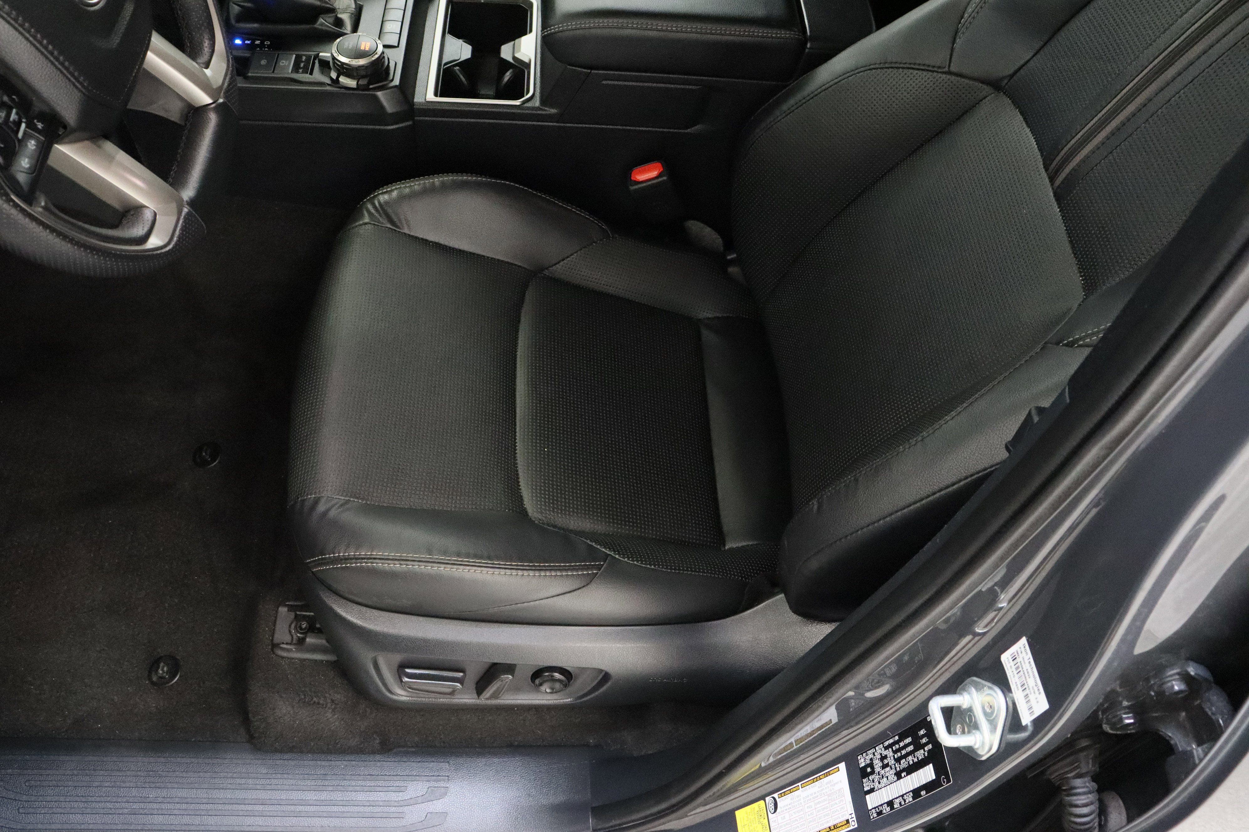 Certified 2025 Toyota 4Runner Limited image 15