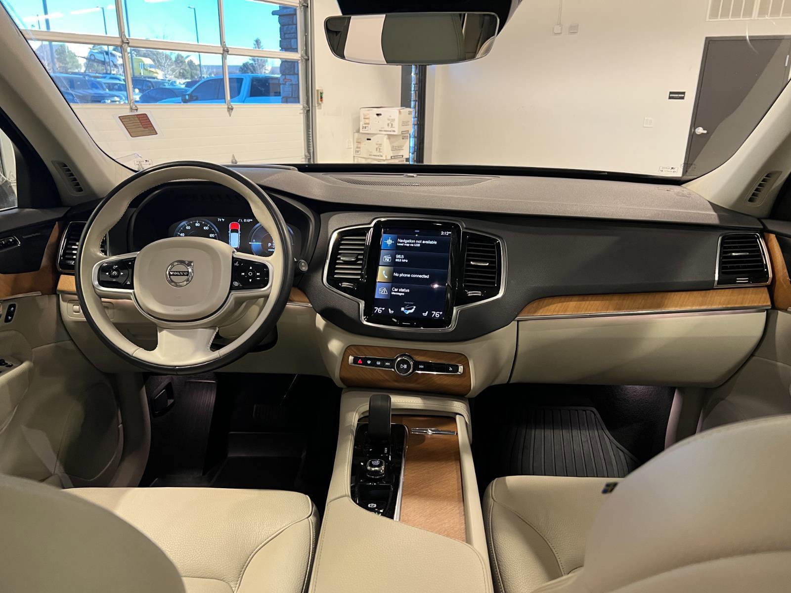 Used 2022 Volvo XC90 T8 Inscription Expression w/ Advanced Package image 31