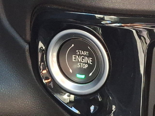 Used 2022 Chevrolet Silverado 1500 LTZ w/ LTZ Convenience Package II AWD/4WD image 19