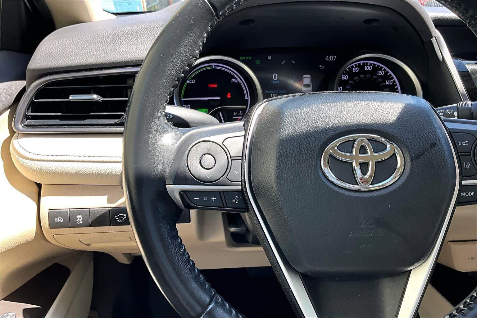 Used 2021 Toyota Camry XLE FWD image 24