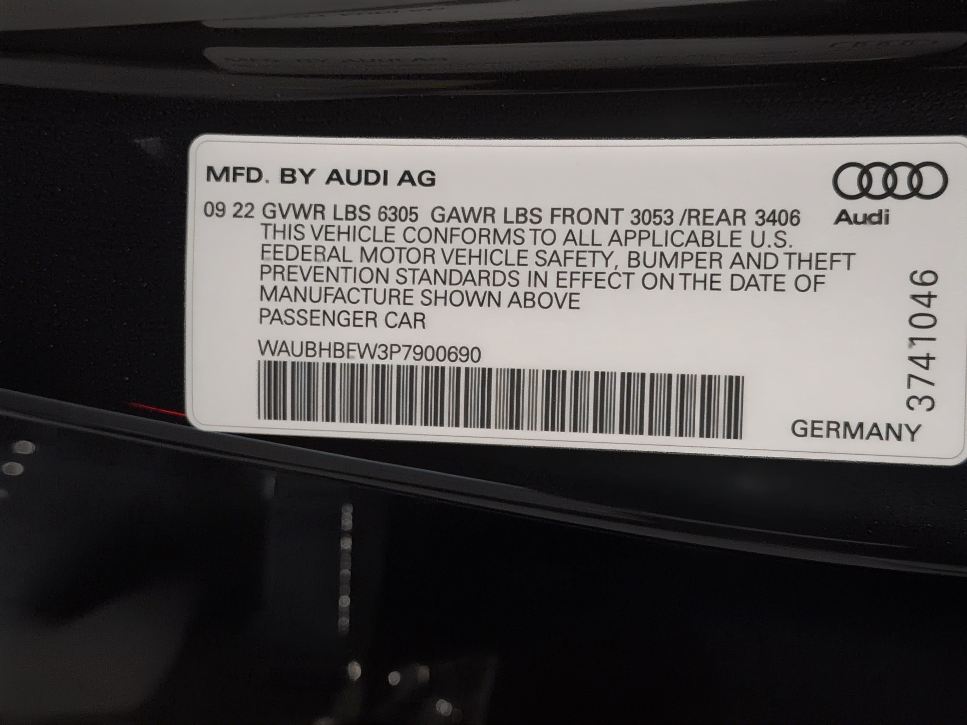 Used 2023 Audi RS e-tron GT w/ Carbon Performance Package image 27