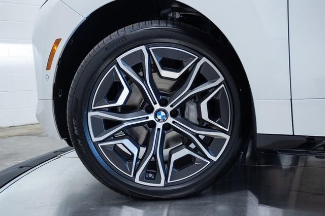 New 2026 BMW iX xDrive45 image 25