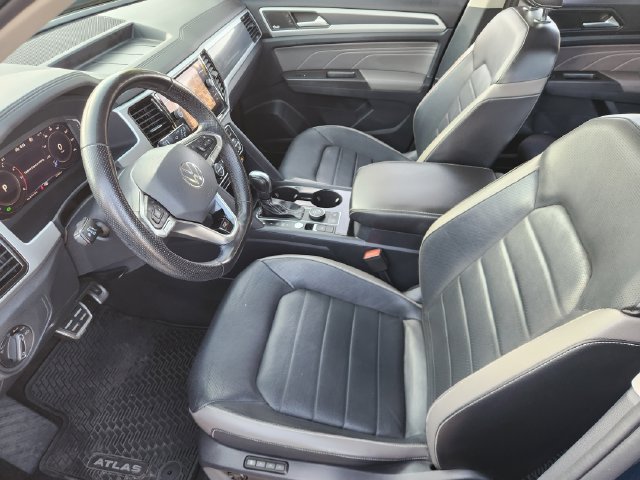 Used 2022 Volkswagen Atlas SEL Premium AWD/4WD image 11