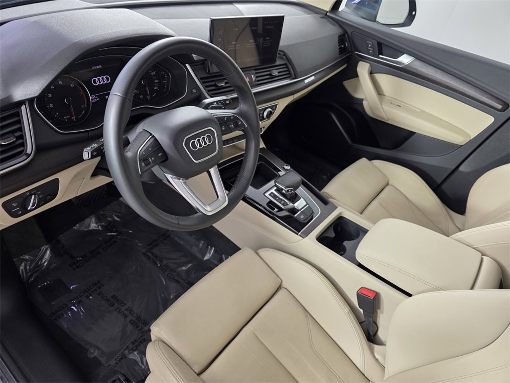 Used 2024 Audi Q5 2.0T Premium image 10
