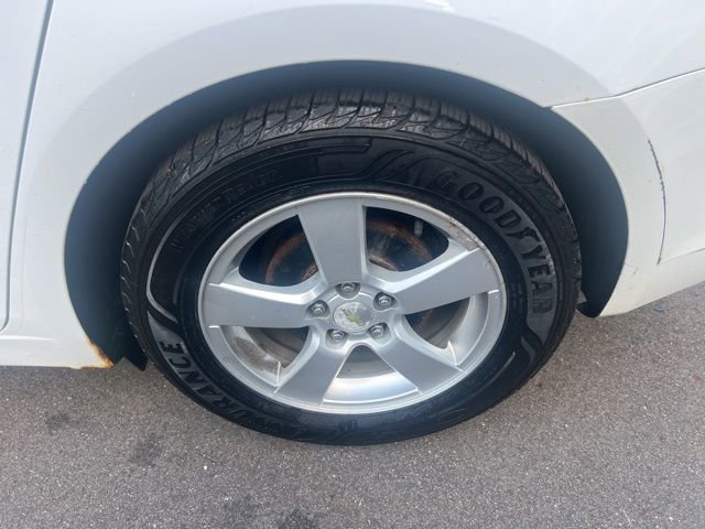 Used 2016 Chevrolet Cruze LT image 9