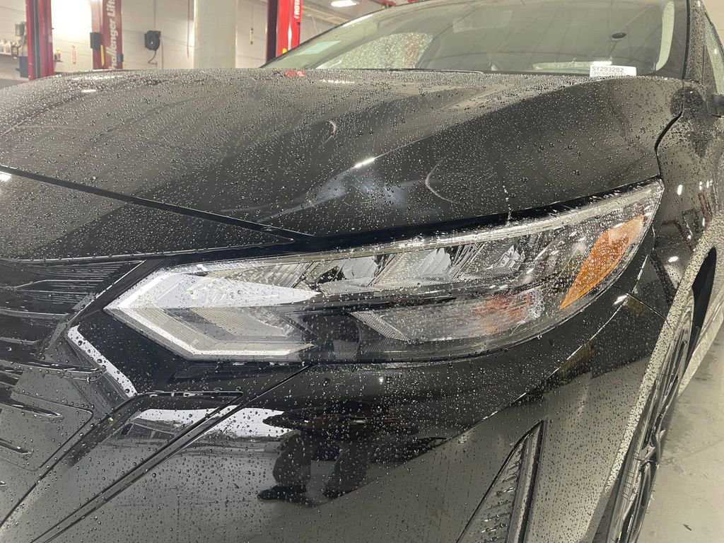 Certified 2025 Nissan Sentra SR w/ Midnight Edition image 35