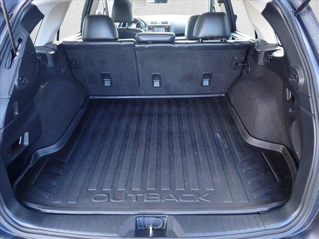 Used 2015 Subaru Outback 2.5i Limited AWD/4WD image 8