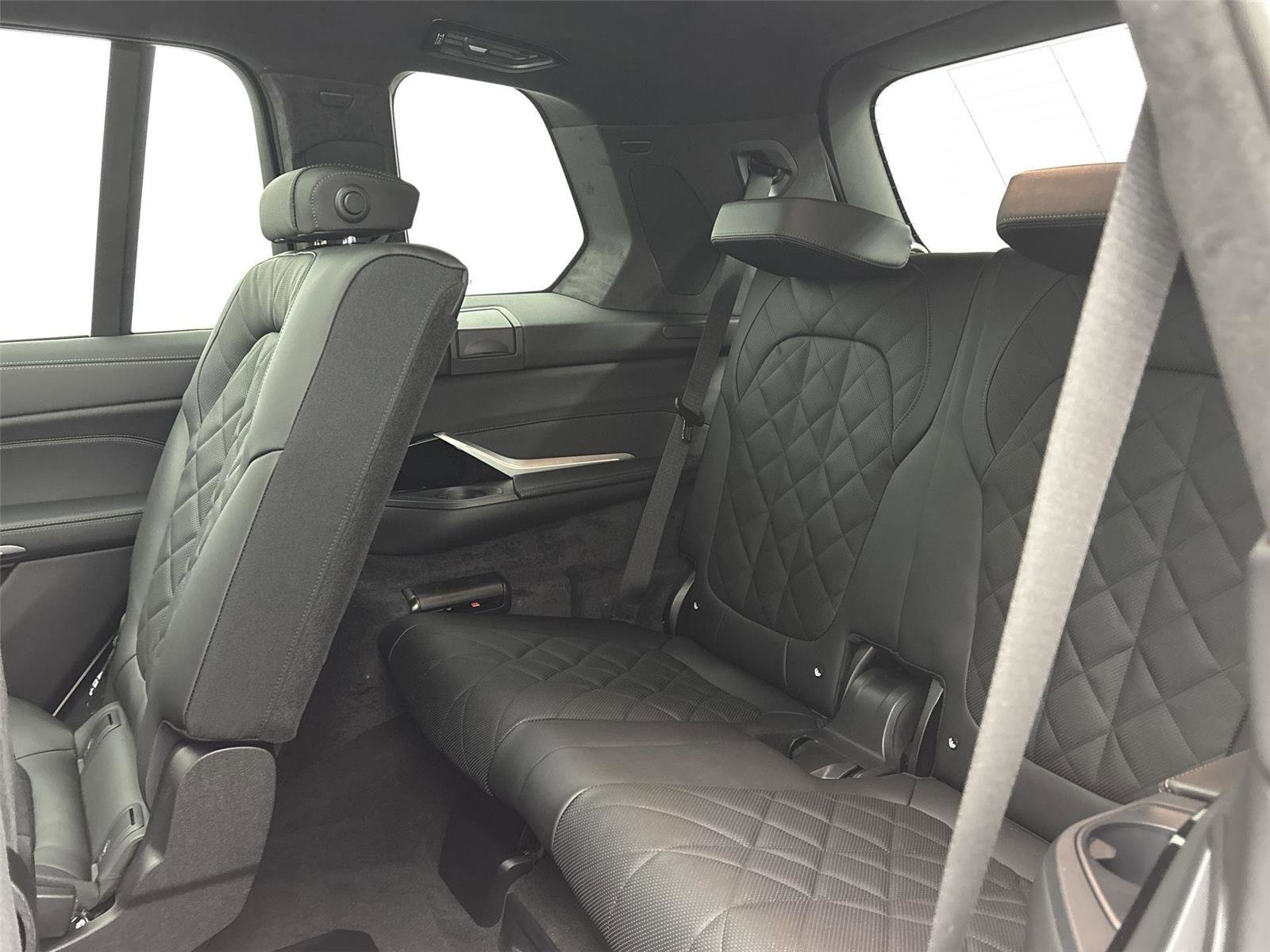 New 2026 BMW X7 xDrive40i w/ M Sport Package image 30