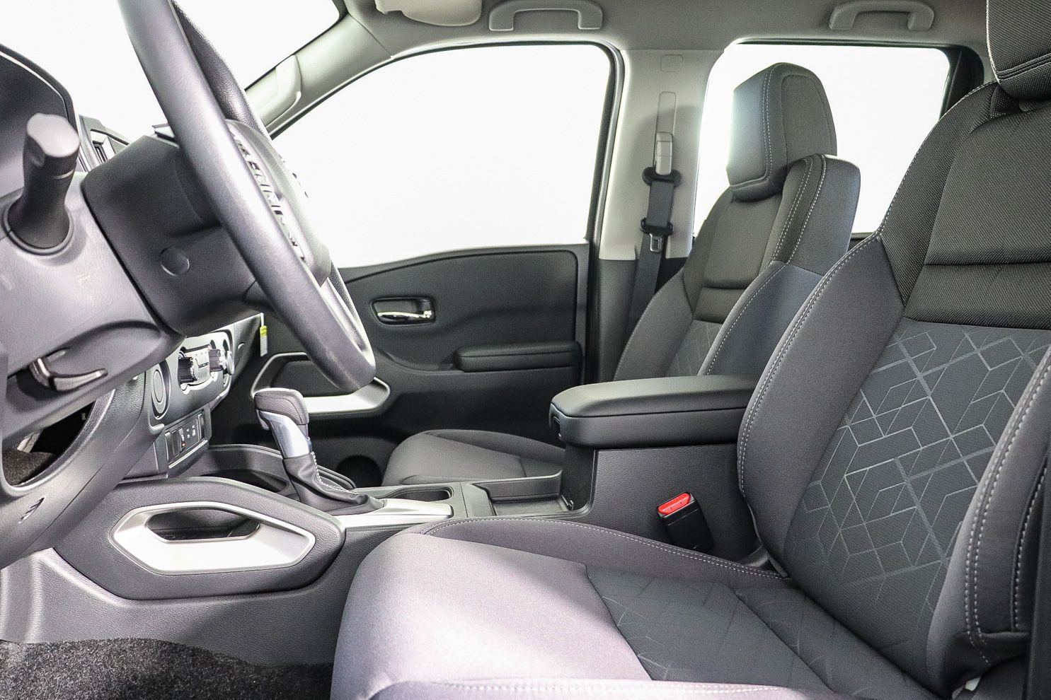 New 2026 Nissan Frontier SV w/ Tow Package RWD image 20