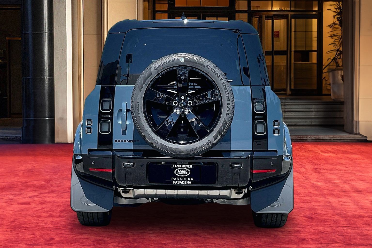 New 2026 Land Rover Defender 110 X-Dynamic SE AWD/4WD image 7