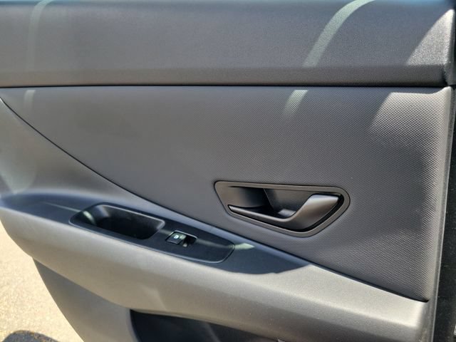 New 2026 Hyundai Elantra SEL Sport Premium FWD image 22