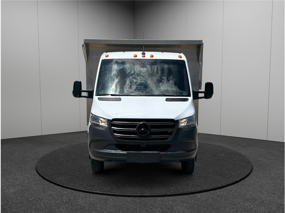 Used 2021 Mercedes-Benz Sprinter 4500 image 3