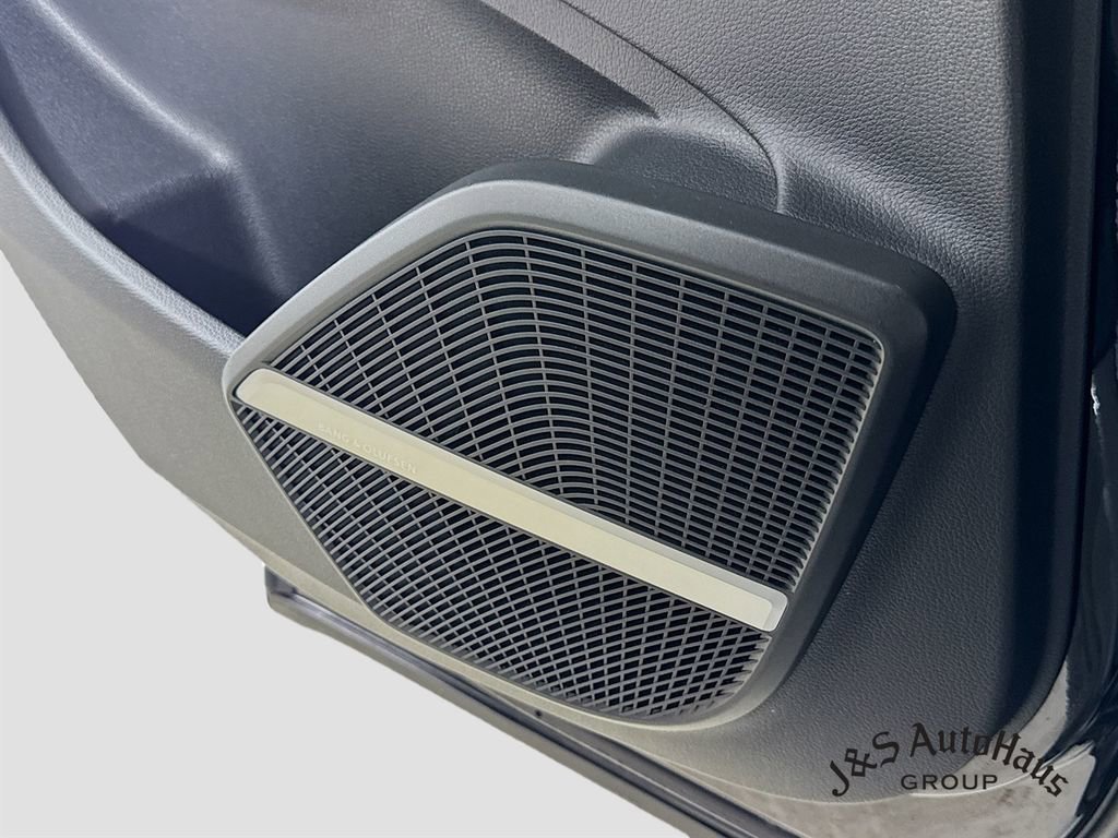 Used 2018 Audi SQ5 Premium Plus w/ S Sport Package image 32