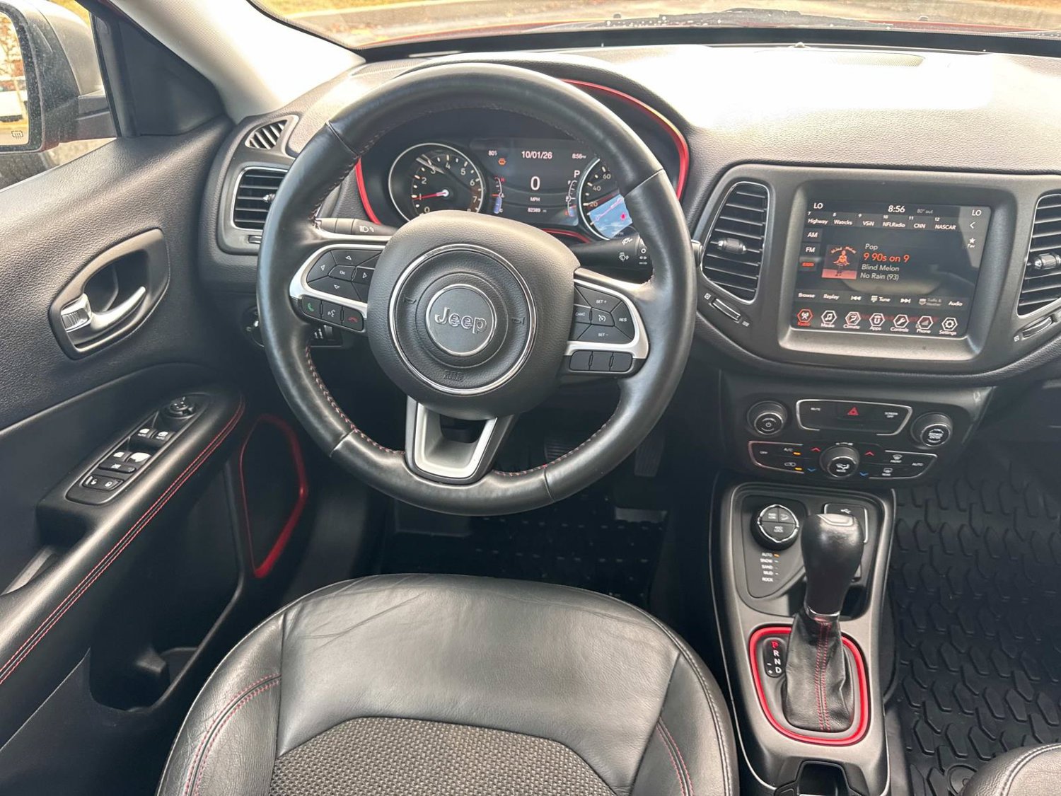 Used 2018 Jeep Compass Trailhawk w/ Cold Weather Group AWD/4WD image 22