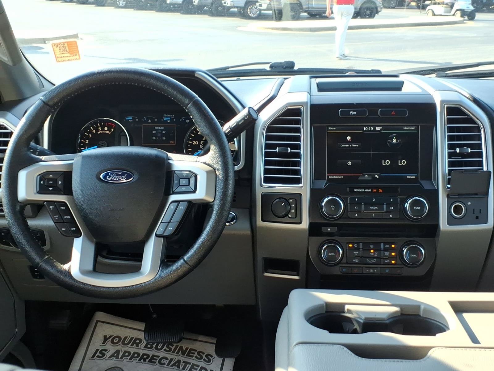 Used 2015 Ford F150 Lariat AWD/4WD image 8