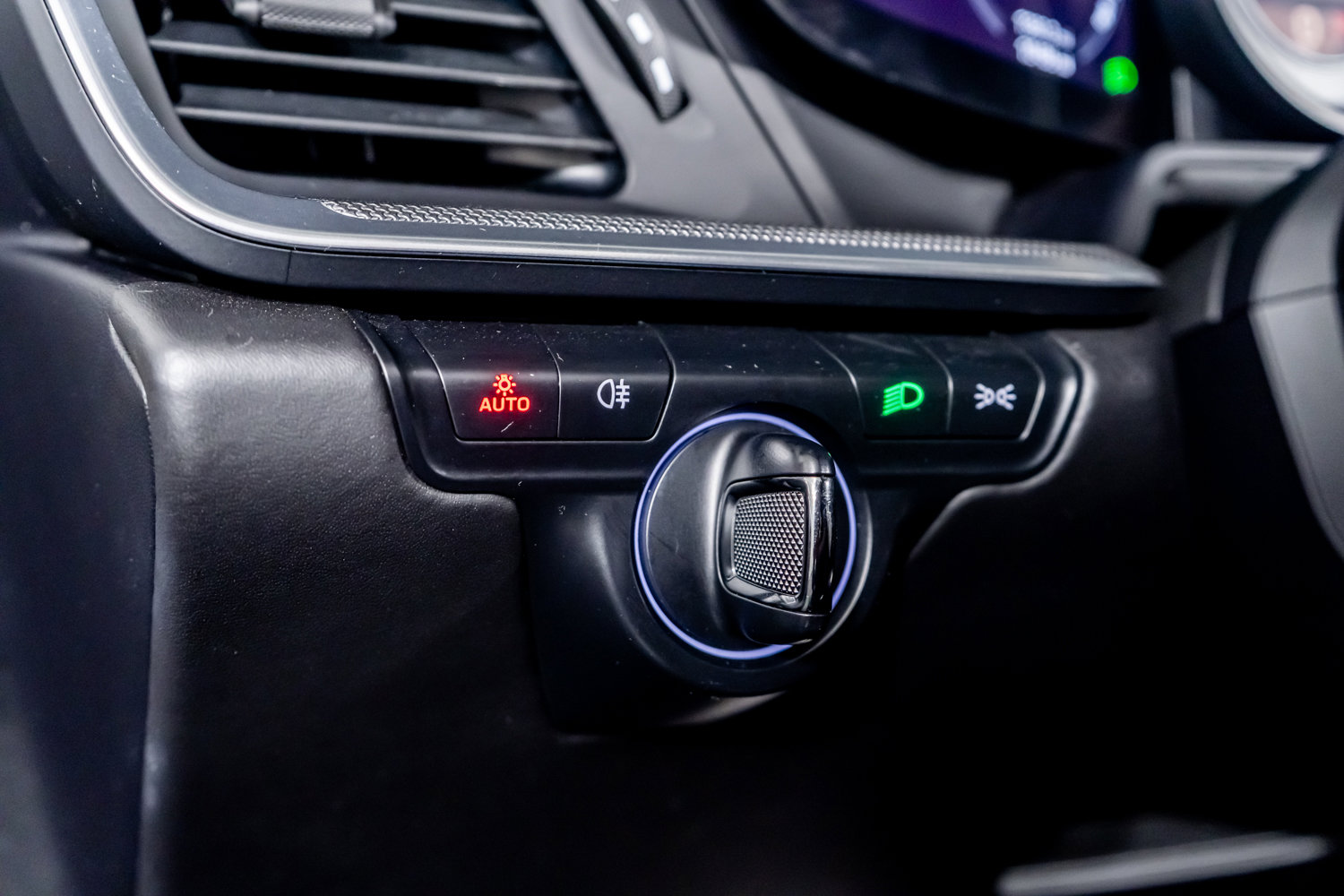 Used 2022 Porsche 911 Turbo image 50