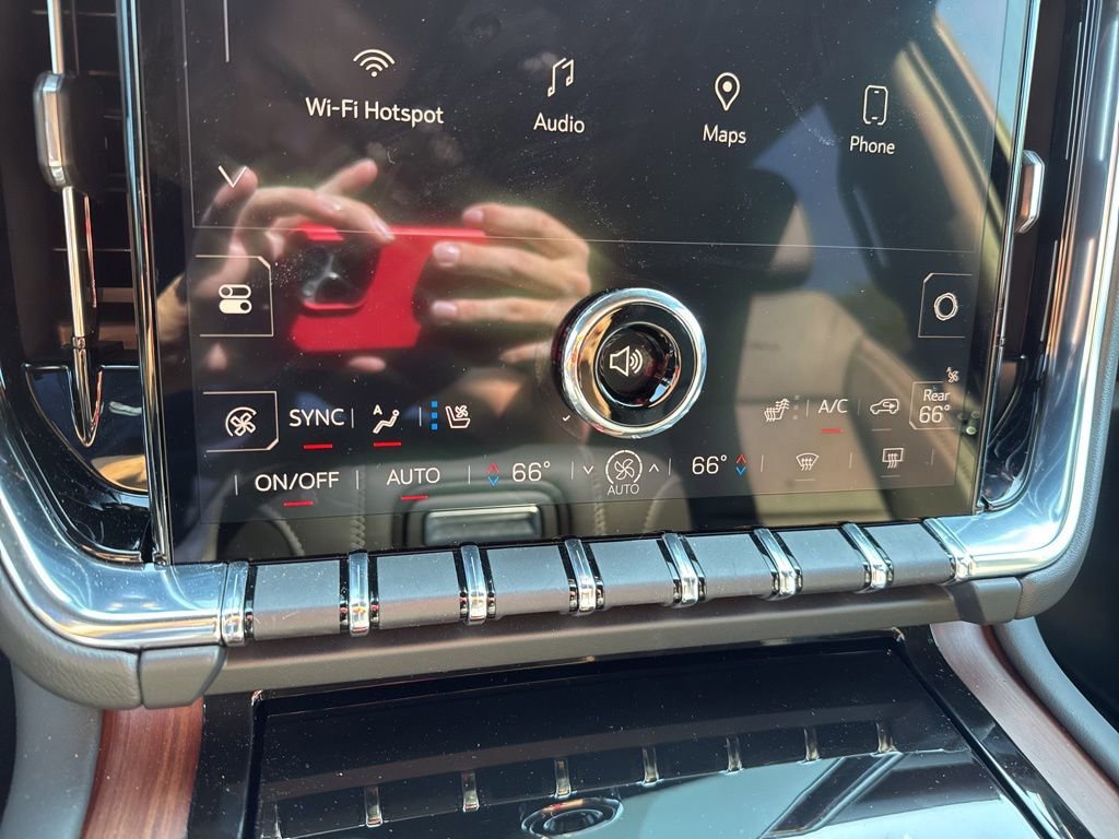 New 2025 GMC Yukon XL Denali w/ Sun & Power Step Package image 33