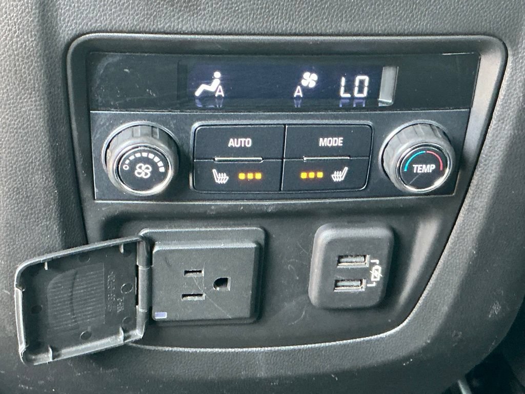 Used 2020 Buick Enclave Avenir w/ Avenir Technology Package FWD image 19