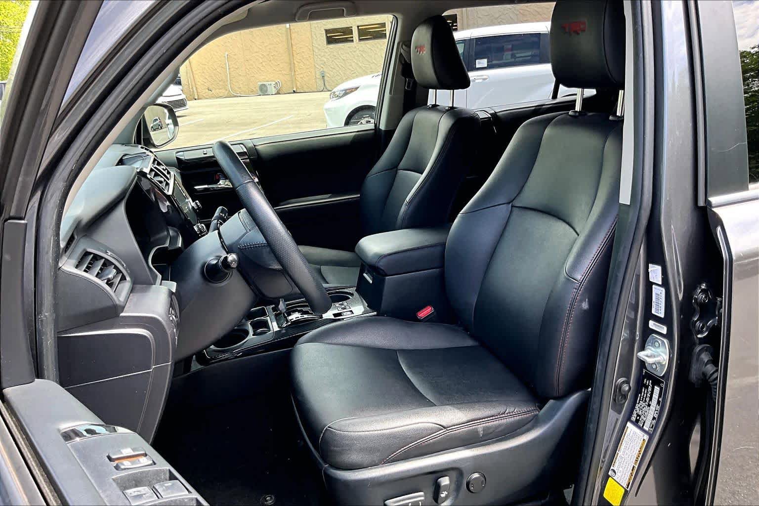 Certified 2021 Toyota 4Runner TRD Off-Road Premium AWD/4WD image 8