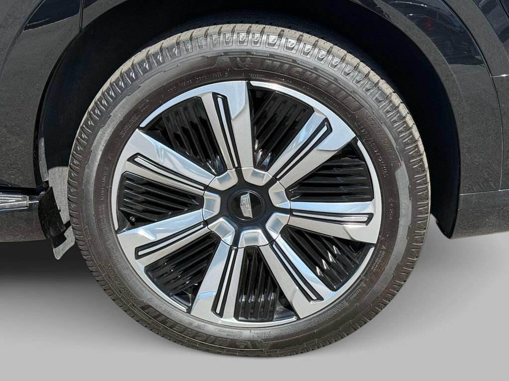 Used 2025 Cadillac Escalade IQ Luxury 2 AWD/4WD image 13