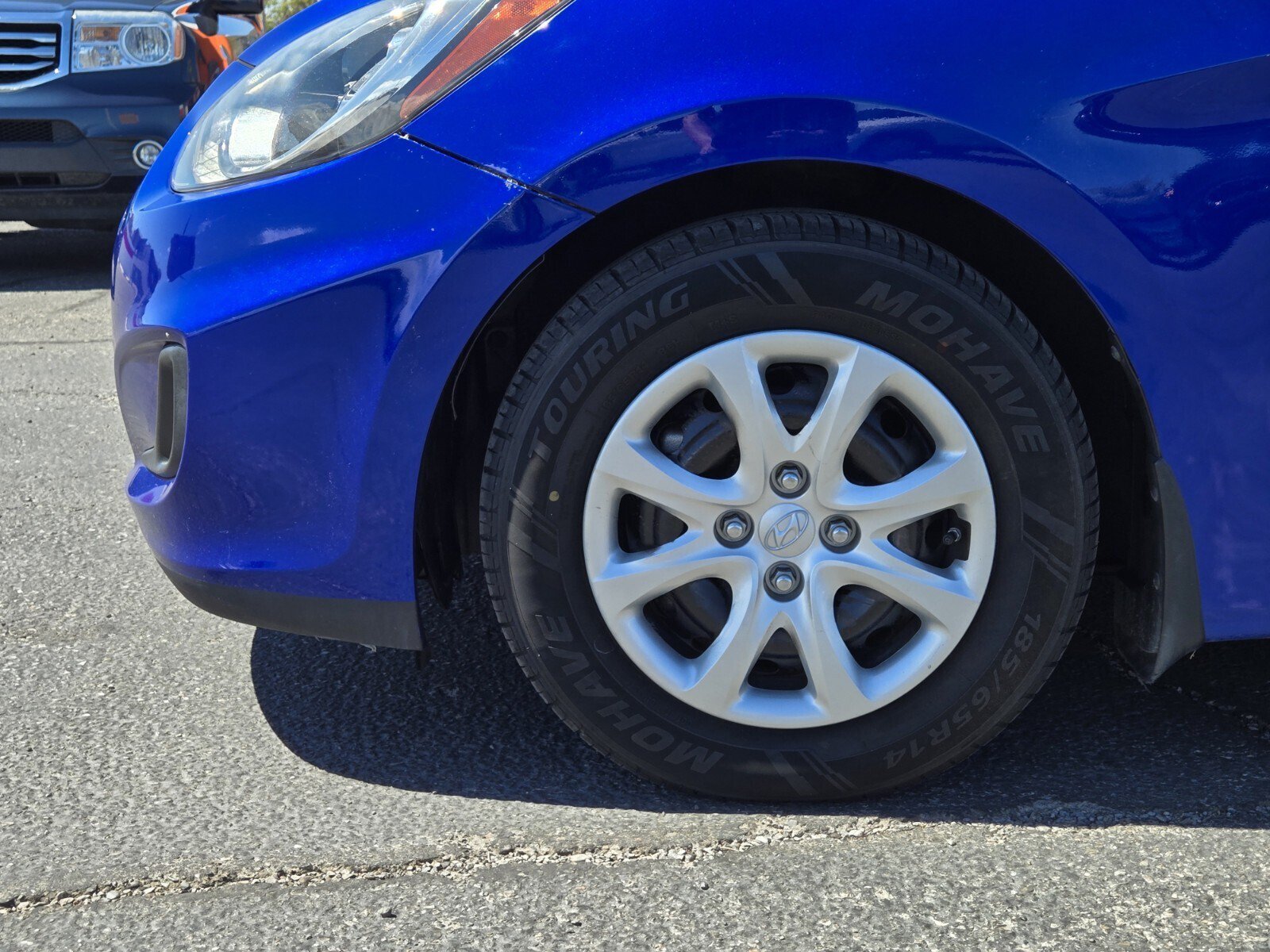 Used 2013 Hyundai Accent GLS FWD image 6