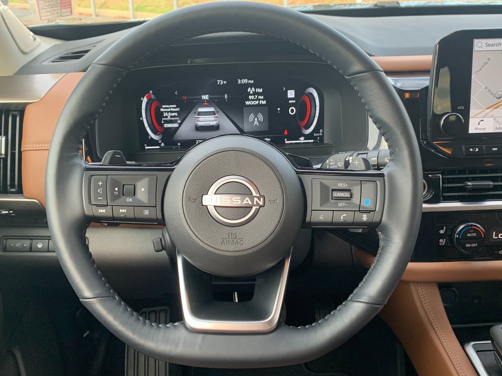 Used 2024 Nissan Pathfinder Platinum w/ Cargo Package image 11