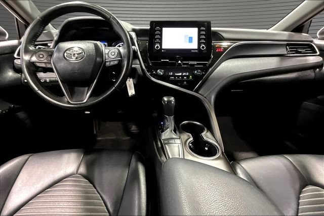 Used 2023 Toyota Camry SE FWD image 7