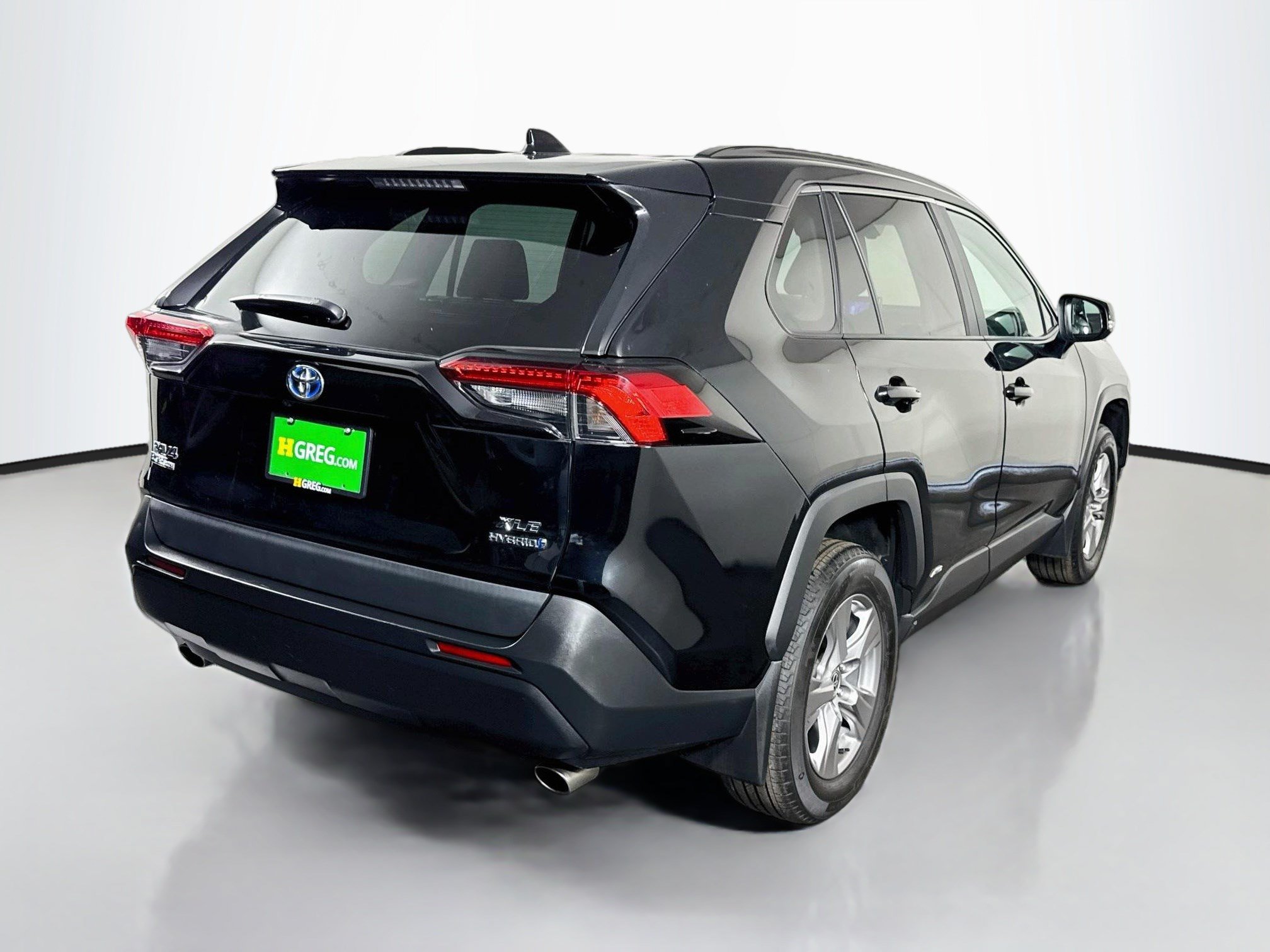 Used 2023 Toyota RAV4 XLE w/ Convenience Package AWD/4WD image 10
